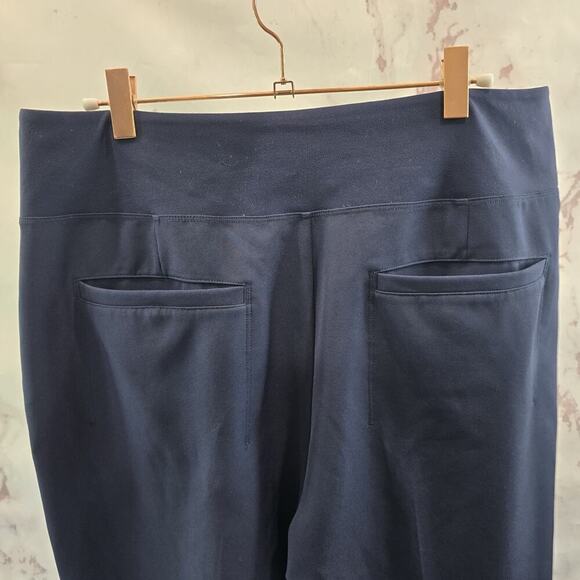 Athleta Pants Womens 12 X 28 Blue Navy Endless Crop Pull On US Seller Fast Ship - Picture 6 of 12